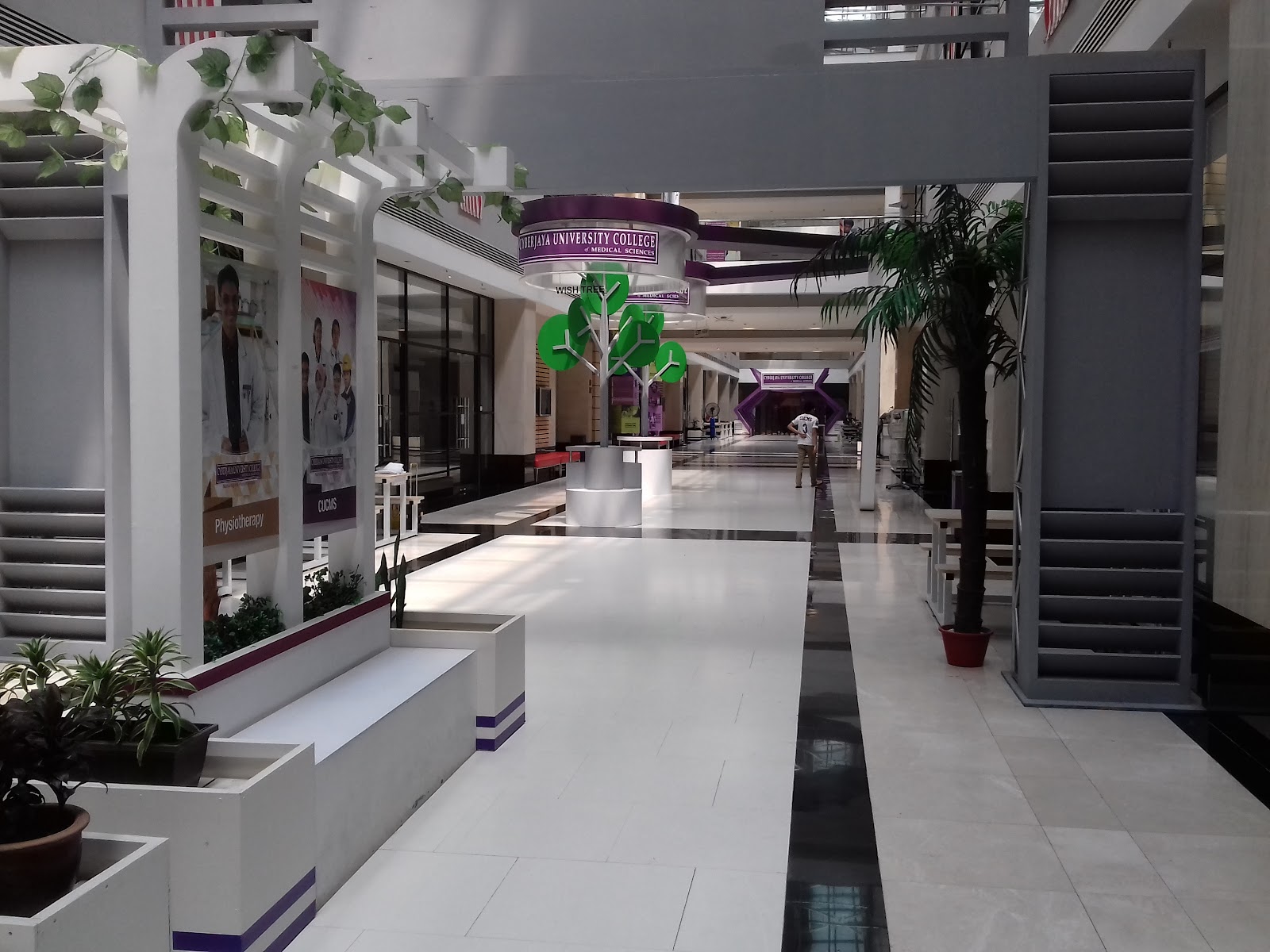 Campus thumbnail 8
